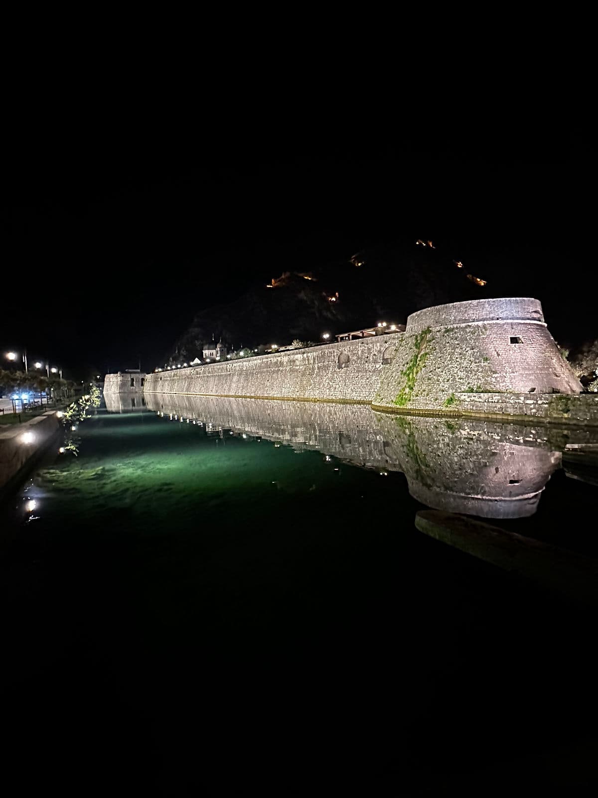 Anestventure Kotor Surları
